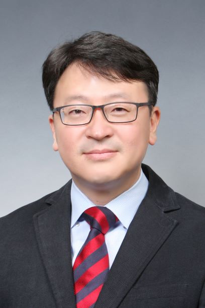 이재관 사진